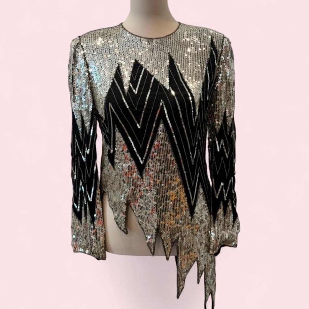Vintage Saks Fifth Avenue Silver Silk‎ Sequin Top | Chevron Detail | Size M